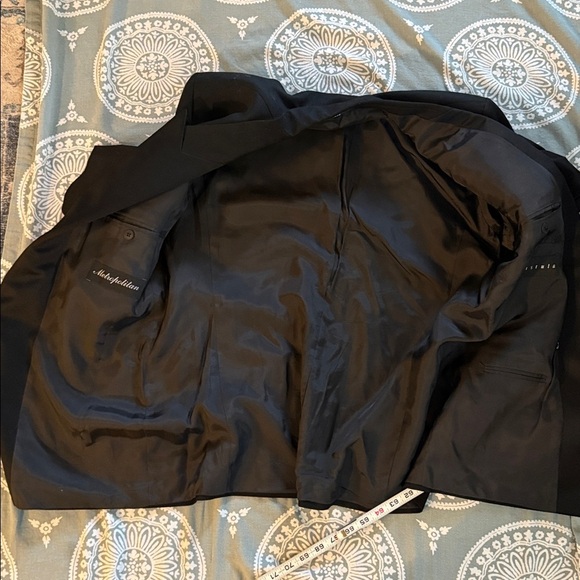 Black Tuxedo Jacket Satin Lapels Double-Breasted. Like New. Size see pics - Picture 8 of 9